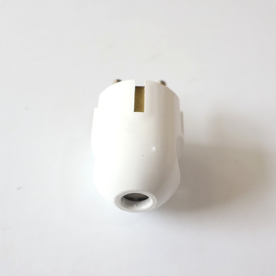 broco-13310-std-2pole-plug-colokan-listrik-arde-16a-250v