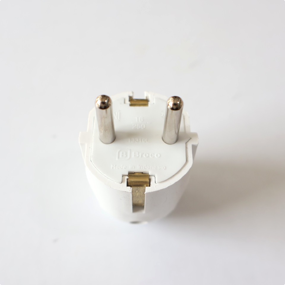 broco-13310-std-2pole-plug-colokan-listrik-arde-16a-250v