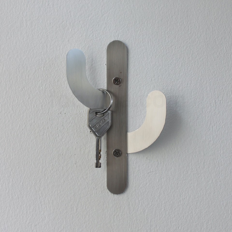 gantungan-dinding-kaktus