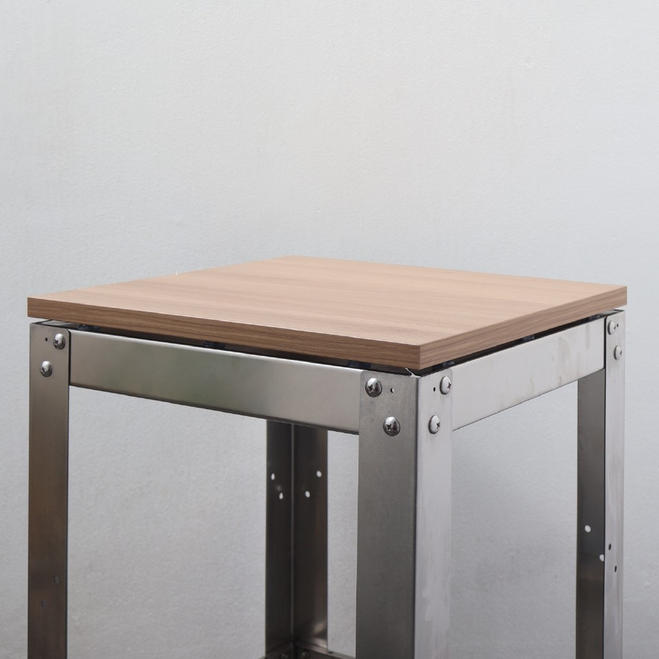 meja-kokoh-40-x-40-cm-stainless-steel