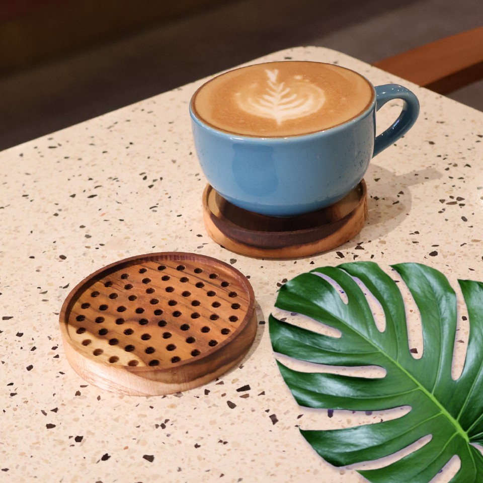 tatakan-gelas-motif-lubang-wooden-coaster-perforated-isi-3-pcs
