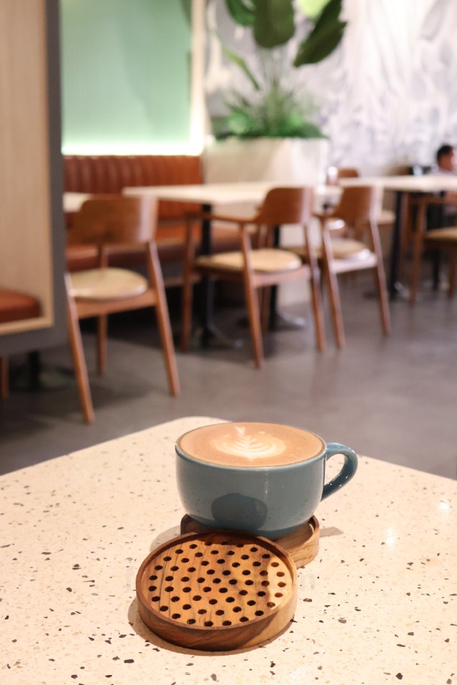 tatakan-gelas-motif-lubang-wooden-coaster-perforated-isi-3-pcs