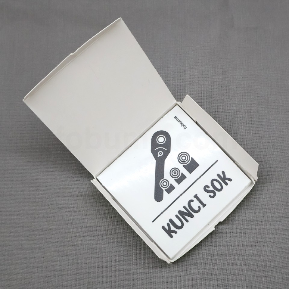 stiker-peralatan-teknik-8-x-8-cm-isi-18