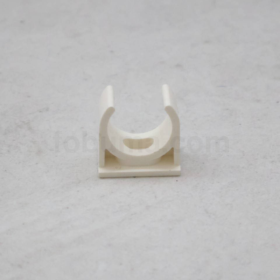 Lesso Fitting PVC Conduit, Clamp, Size 20 mm 2