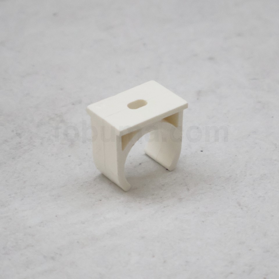 lesso-fitting-pvc-conduit-clamp-size-20-white-color
