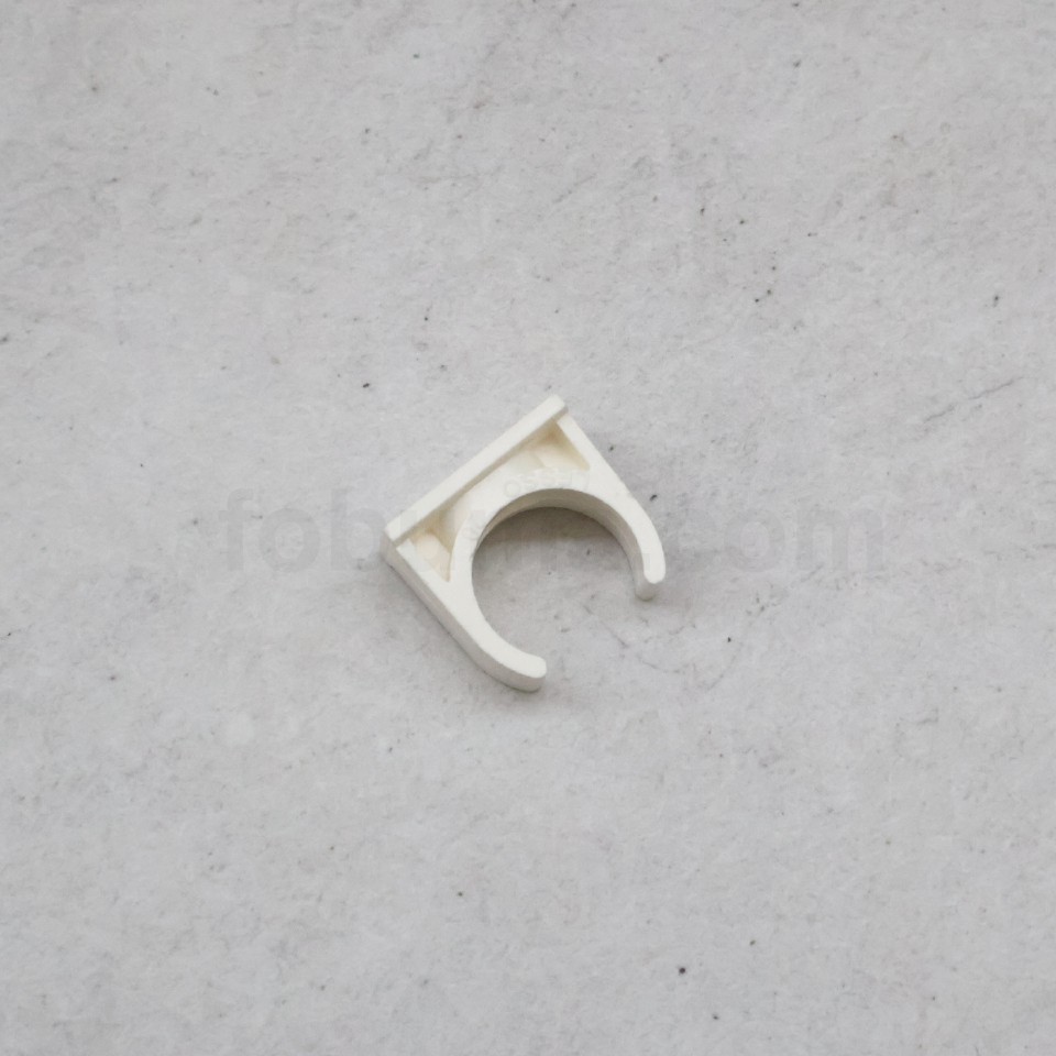 lesso-fitting-pvc-conduit-clamp-size-20-white-color