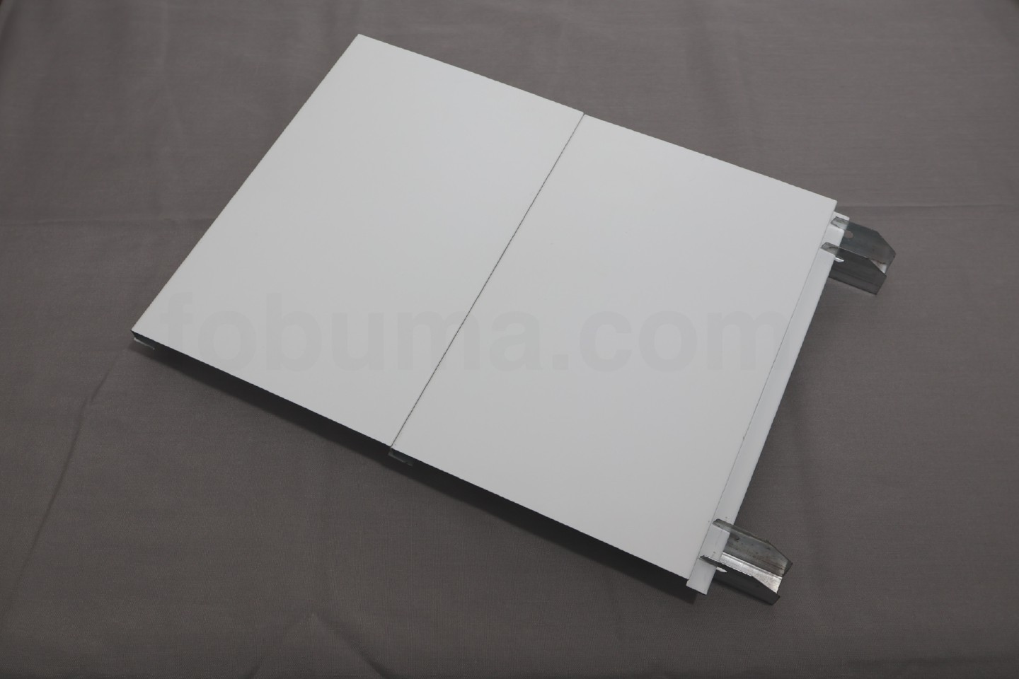 metallux-linear-ceiling-200f-plain-putih