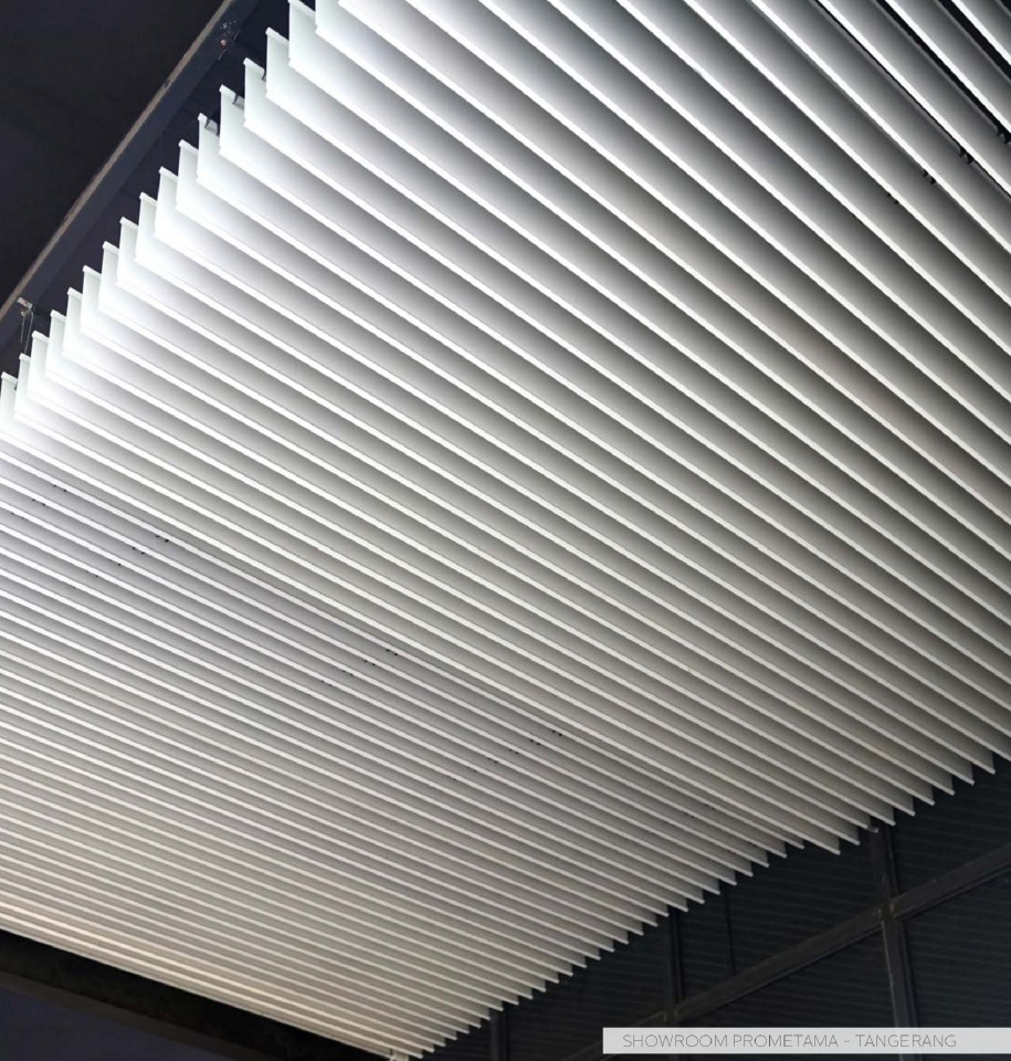 panellux-type-s-linear-ceiling