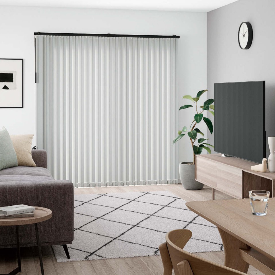 toso-vertical-blind-siluet-magic-pole-without-cord-type-penutup-jendela-strip-material-terpasang