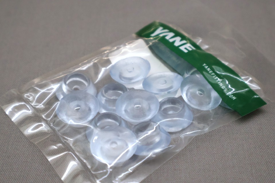 yane-ak006b-round-screw-19x7-transparant-alas-kaki-meja-sofa